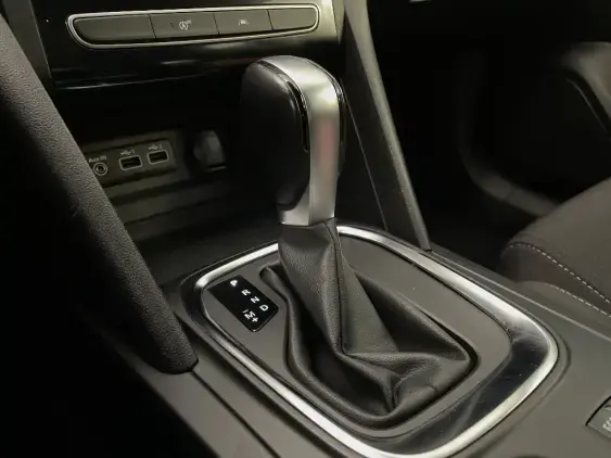 RENAULT MEGANE IV - voiture d'occasion - Photo 17