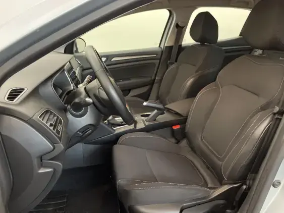 RENAULT MEGANE IV - voiture d'occasion - Photo 18