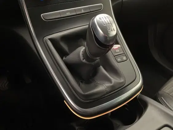 RENAULT SCENIC IV - voiture d'occasion - Photo 21