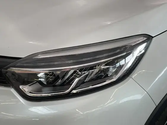 RENAULT CAPTUR - voiture d'occasion - Photo 22