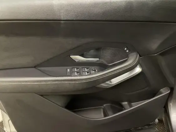 JAGUAR E-PACE - voiture d'occasion - Photo 19
