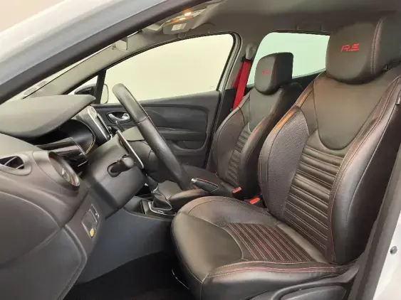 RENAULT CLIO IV - voiture d'occasion - Photo 18