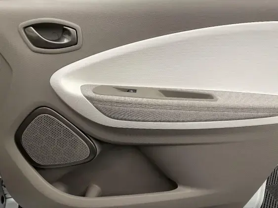 RENAULT ZOE - voiture d'occasion - Photo 20