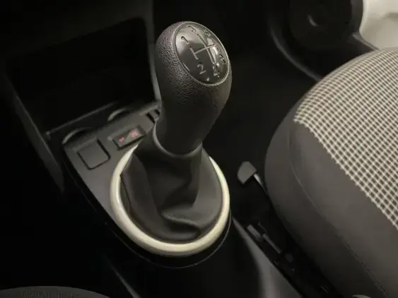 RENAULT TWINGO III - voiture d'occasion - Photo 17