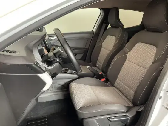 RENAULT CLIO V - voiture d'occasion - Photo 18