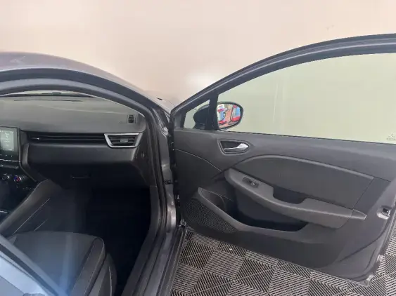 RENAULT CLIO V - voiture d'occasion - Photo 18