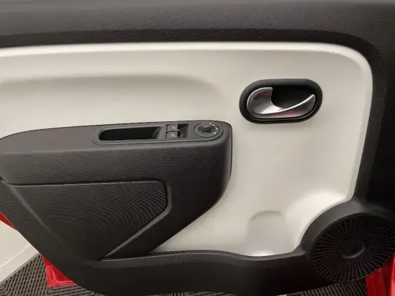 RENAULT TWINGO ELECTRIQUE III - voiture d'occasion - Photo 19