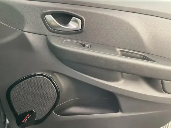 RENAULT CLIO IV - voiture d'occasion - Photo 20