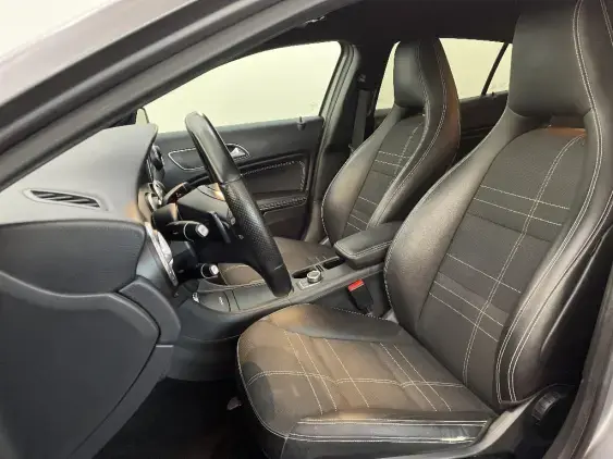 MERCEDES-BENZ CLASSE GLA - voiture d'occasion - Photo 18