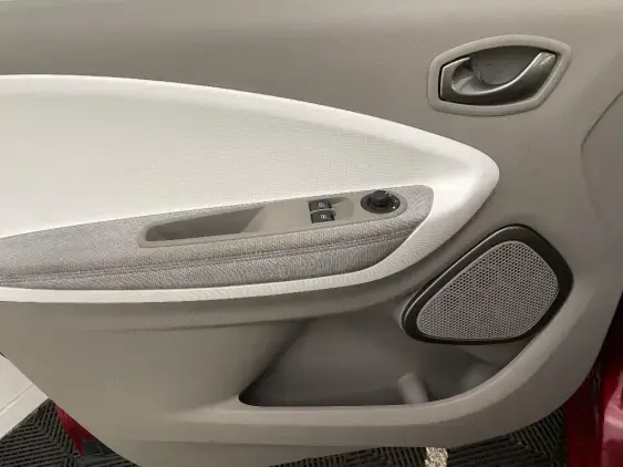 RENAULT ZOE - voiture d'occasion - Photo 19
