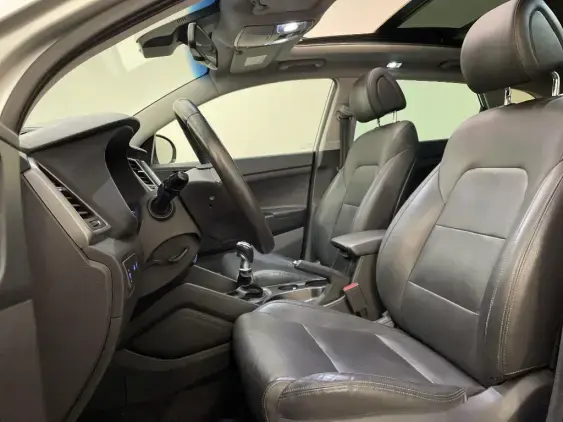 HYUNDAI TUCSON II - voiture d'occasion - Photo 18
