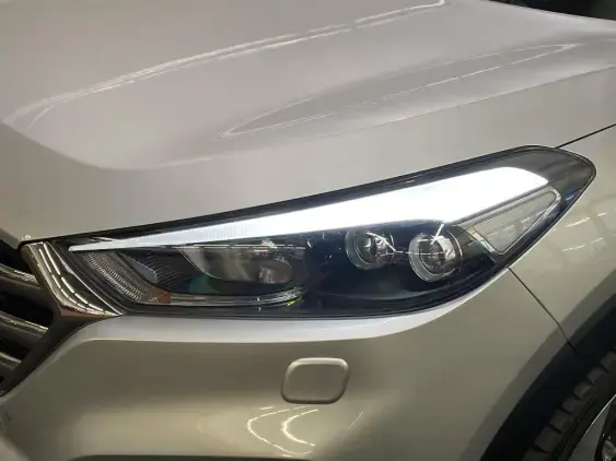 HYUNDAI TUCSON II - voiture d'occasion - Photo 22