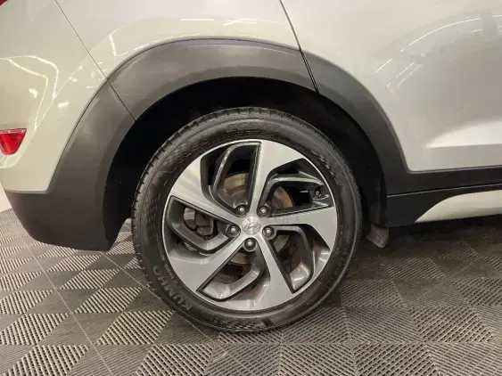 HYUNDAI TUCSON II - voiture d'occasion - Photo 25