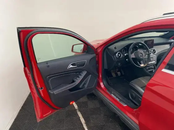 MERCEDES-BENZ CLASSE GLA - voiture d'occasion - Photo 17