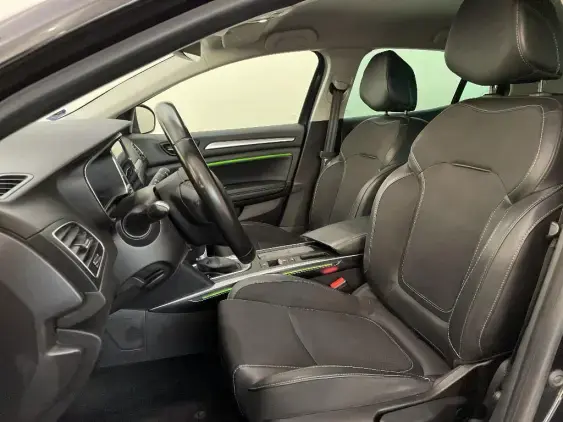 RENAULT MEGANE IV - voiture d'occasion - Photo 18
