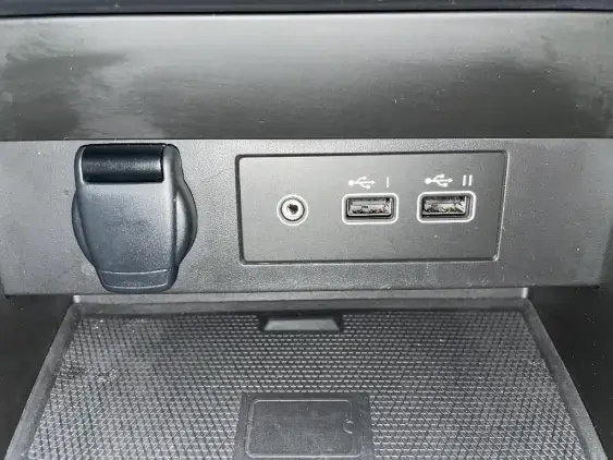 RENAULT CLIO V - voiture d'occasion - Photo 21