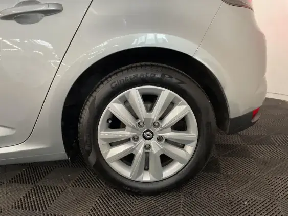 RENAULT MEGANE IV - voiture d'occasion - Photo 24