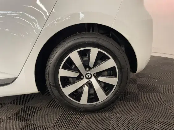 RENAULT CLIO V - voiture d'occasion - Photo 24