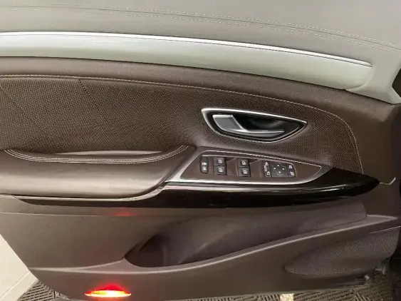 RENAULT ESPACE V - voiture d'occasion - Photo 19