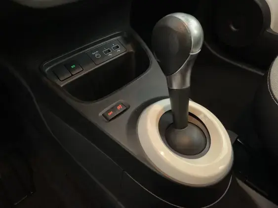RENAULT TWINGO ELECTRIQUE III - voiture d'occasion - Photo 17