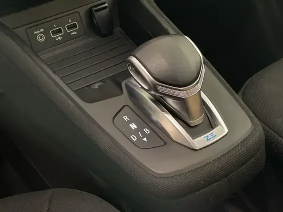 RENAULT ZOE - voiture d'occasion - Photo 17