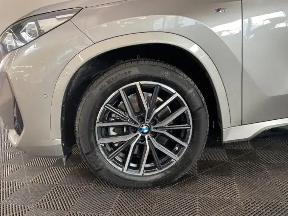 BMW X1 U11 - voiture d'occasion - Photo 23