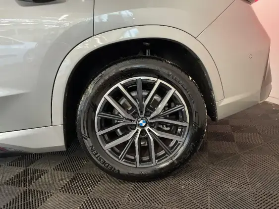 BMW X1 U11 - voiture d'occasion - Photo 24