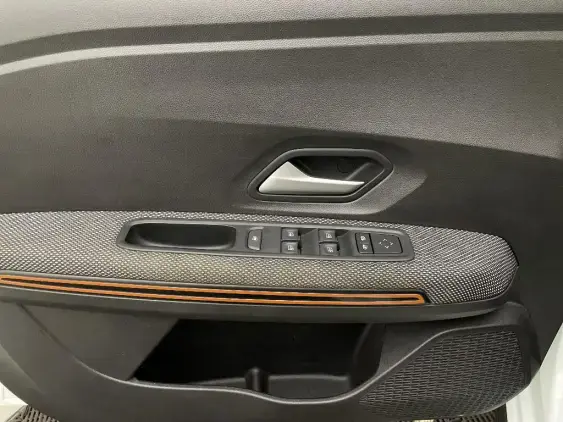 DACIA SANDERO III - voiture d'occasion - Photo 19