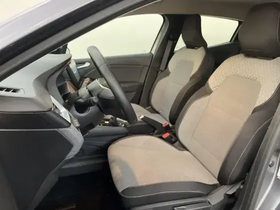 RENAULT CLIO V - voiture d'occasion - Photo 18