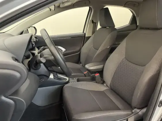 TOYOTA YARIS IV - voiture d'occasion - Photo 18