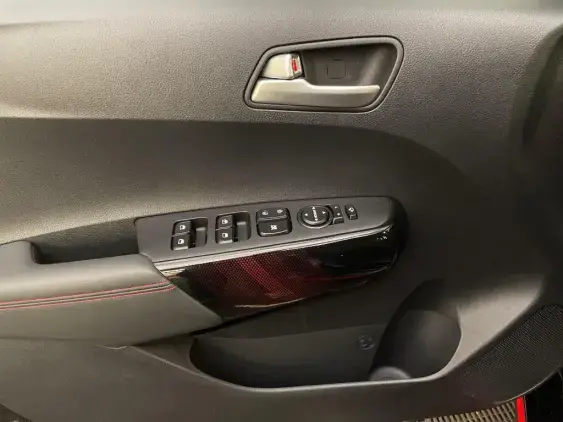 KIA PICANTO III - voiture d'occasion - Photo 19