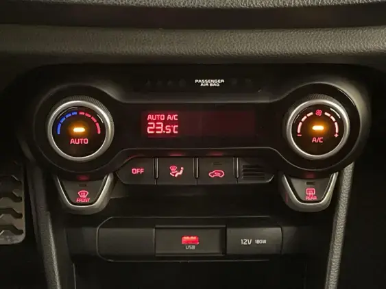 KIA PICANTO III - voiture d'occasion - Photo 21