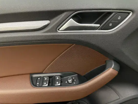 AUDI A3 SPORTBACK IV - voiture d'occasion - Photo 17