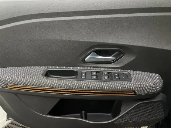 DACIA SANDERO III - voiture d'occasion - Photo 19