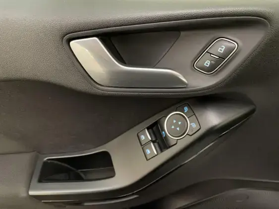 FORD FIESTA VII - voiture d'occasion - Photo 17