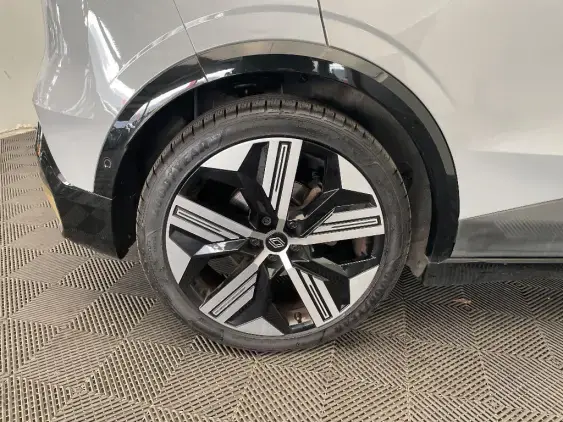 RENAULT MEGANE V - voiture d'occasion - Photo 24