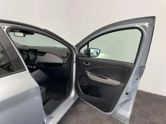 RENAULT ZOE - voiture d'occasion - Photo 18