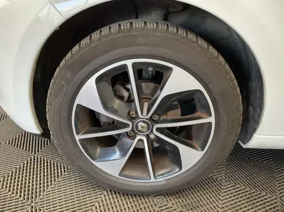 RENAULT ZOE - voiture d'occasion - Photo 22