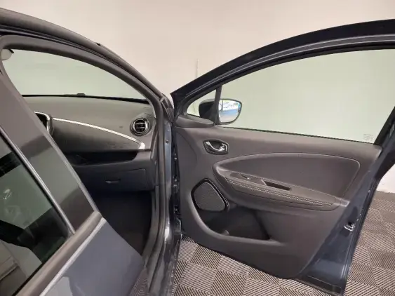RENAULT ZOE - voiture d'occasion - Photo 19