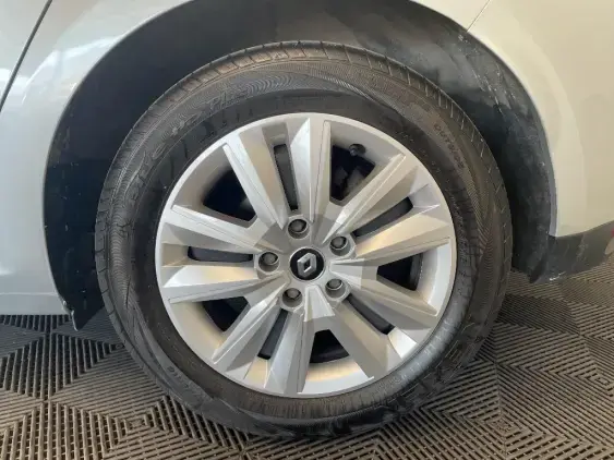 RENAULT MEGANE IV - voiture d'occasion - Photo 23