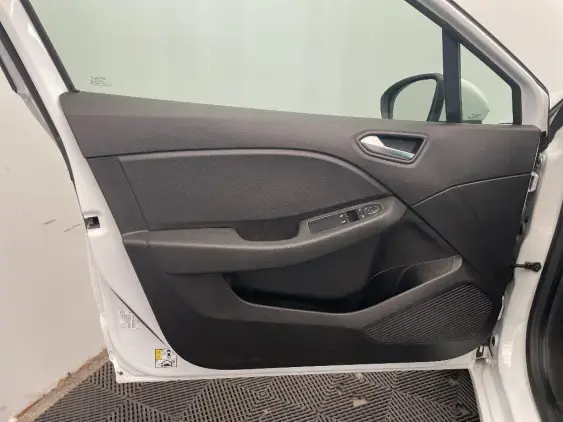 RENAULT CLIO V - voiture d'occasion - Photo 19