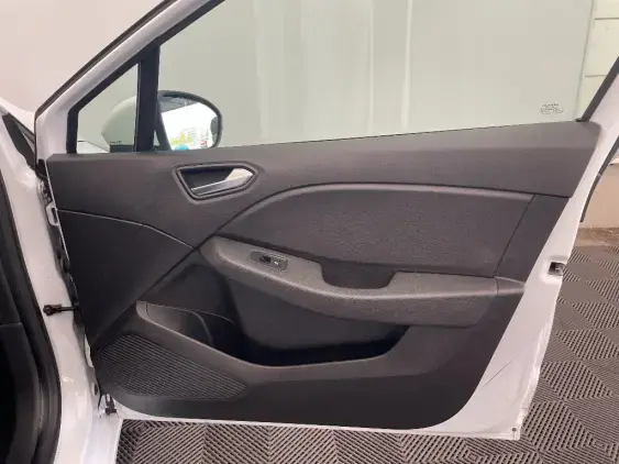 RENAULT CLIO V - voiture d'occasion - Photo 20