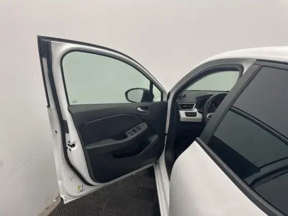 RENAULT CLIO V - voiture d'occasion - Photo 19