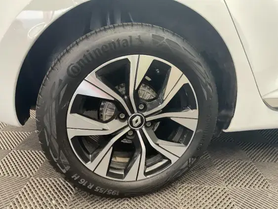 RENAULT CLIO V - voiture d'occasion - Photo 25