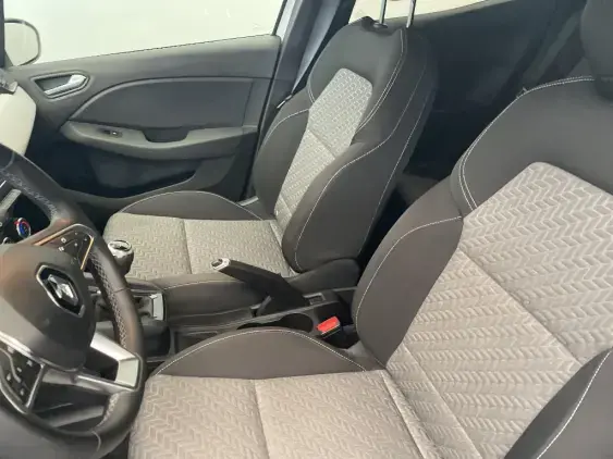 RENAULT CLIO V - voiture d'occasion - Photo 18