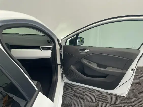 RENAULT CLIO V - voiture d'occasion - Photo 20