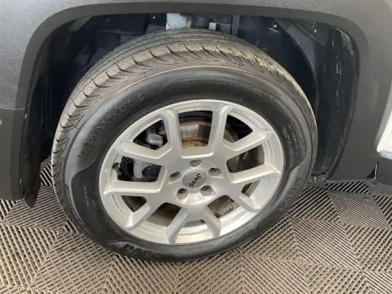 JEEP RENEGADE - voiture d'occasion - Photo 23