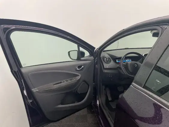 RENAULT ZOE - voiture d'occasion - Photo 18