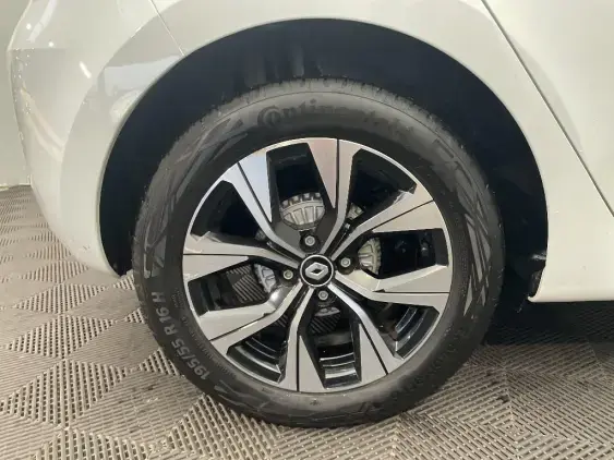 RENAULT CLIO V - voiture d'occasion - Photo 25