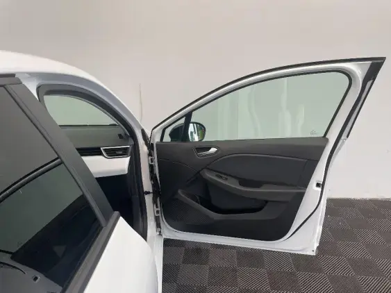 RENAULT CLIO V - voiture d'occasion - Photo 20